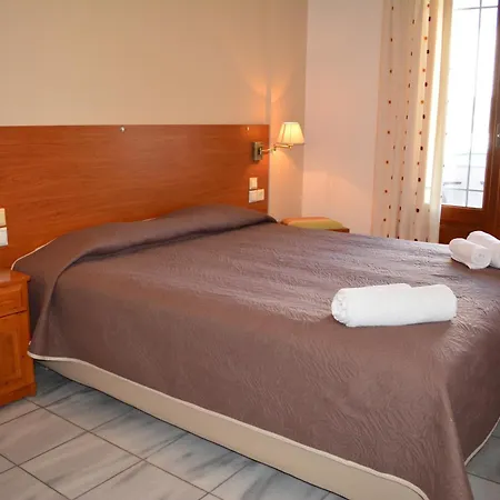 Anemomilos Apartmanhotel Fíra