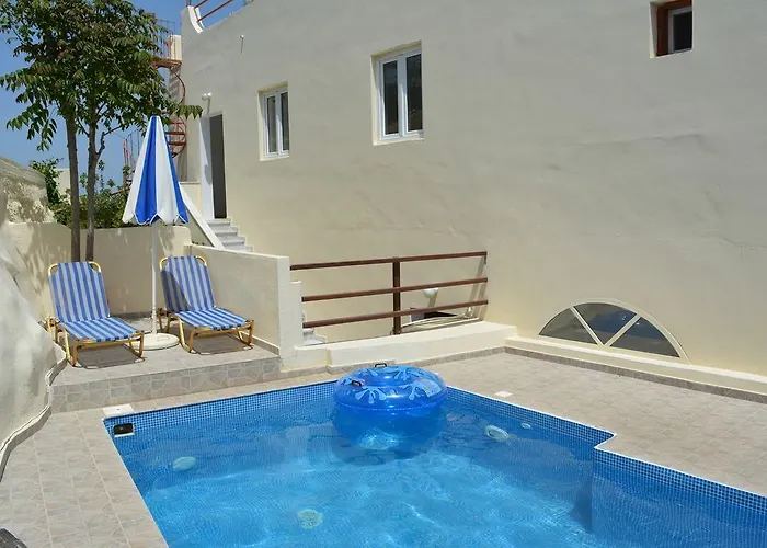 Anemomilos Apartahotel Fira (Santorini)