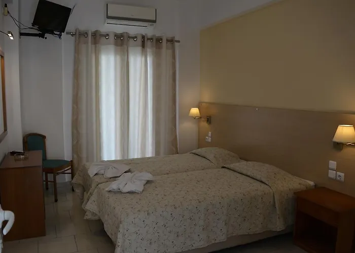 Anemomilos 4* Fira (Santorini)