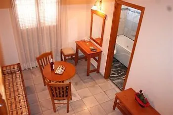 Anemomilos 4* Fira (Santorini)