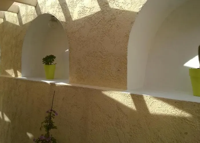 Anemomilos Aparthotel Firá