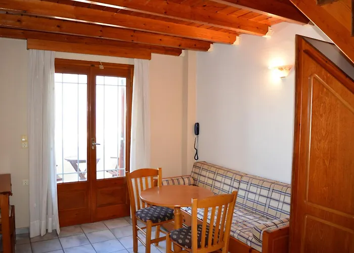 Aparthotel Anemomilos Firá