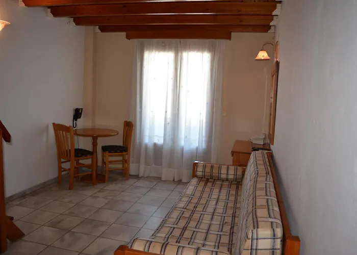 Anemomilos Aparthotel Firá