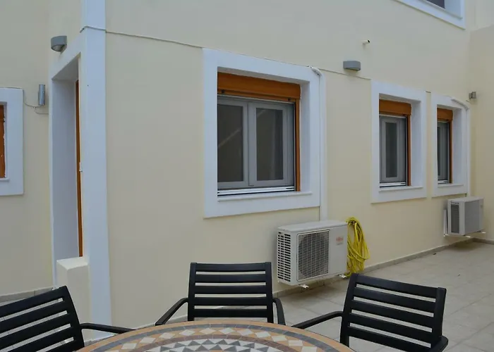 Anemomilos Aparthotel