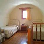 Anemomilos Fira (Santorini)