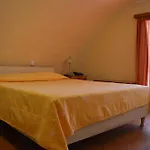 Anemomilos 4* Fira (Santorini)