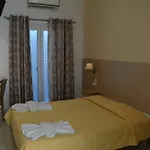 Aparthotel Anemomilos Fira (Santorini)